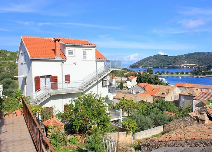 By The Sea - 2428 Apartment Vis